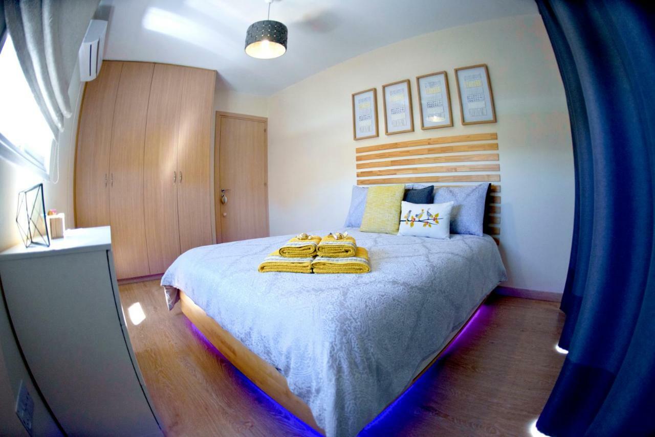 Fat Cow Apartment 101 Larnaca Extérieur photo